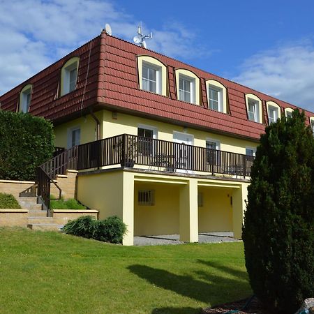 Kamyk nad Vltavou 卡梅克旅馆酒店 外观 照片